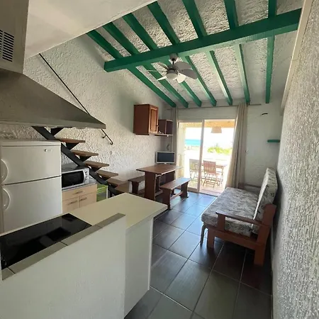 La Pieds Dans L'eau Belle Vue