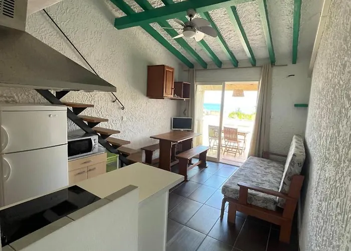 La Pieds Dans L'eau Belle Vue